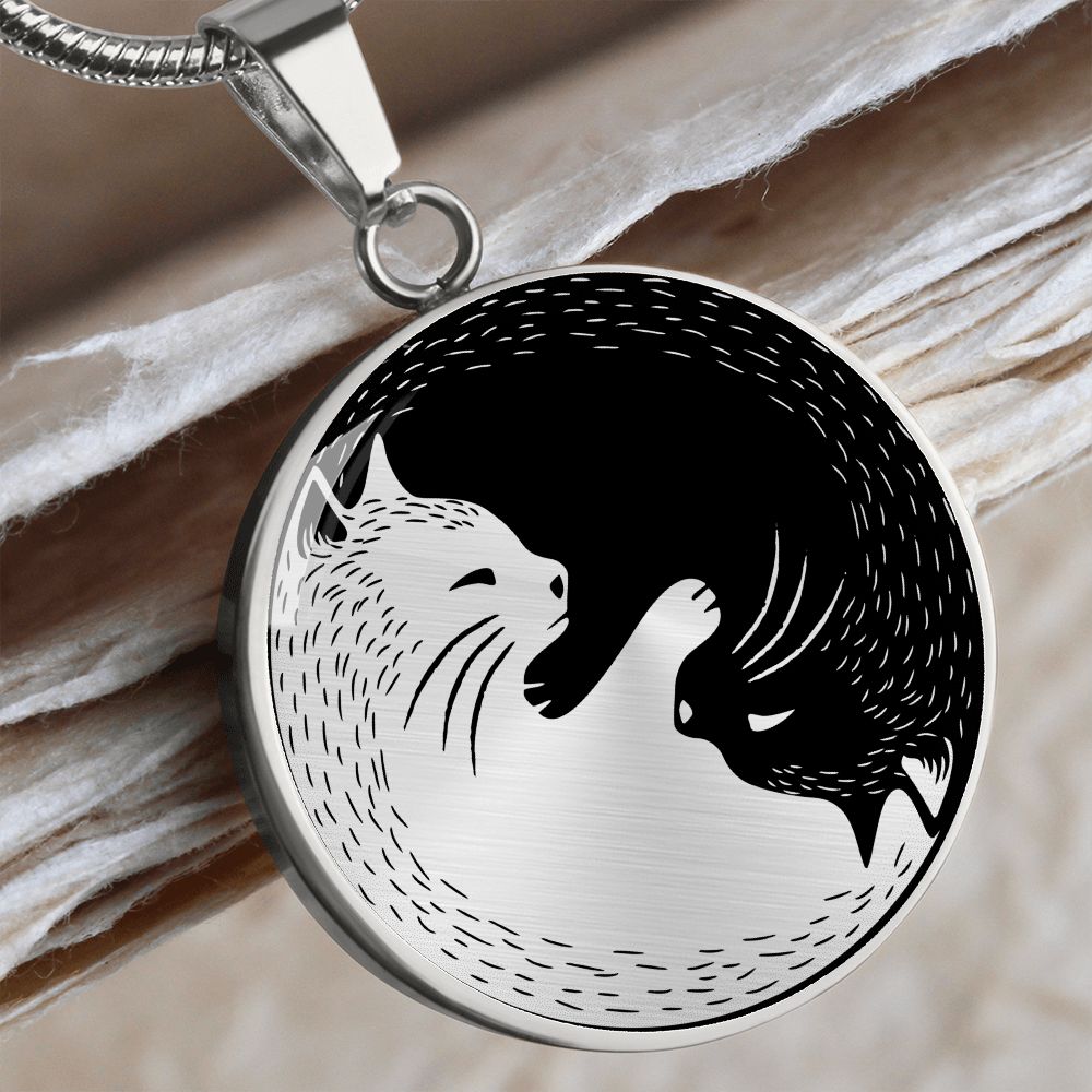 Adorable Yin Yang Cat Necklace Jewelry Luxury Necklace (Silver) No 
