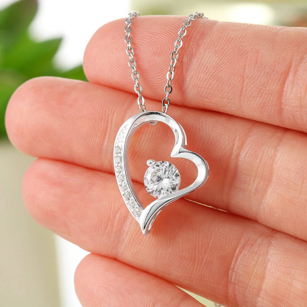 Gift For Precious Daughter "Always Keep Me In Your Heart" Love Mom Heart Necklace Jewelry 